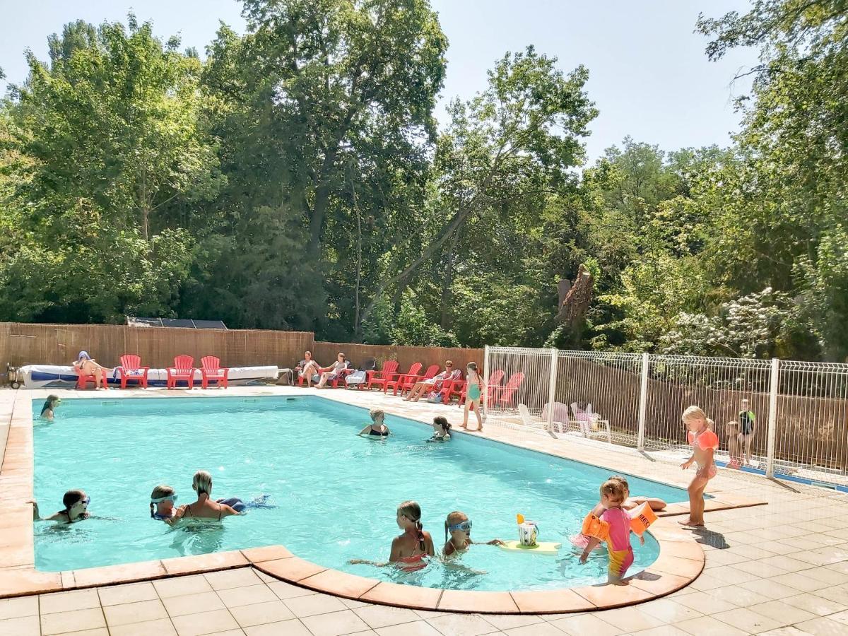 Domaine Des Lilas Saint-Germain-Lembron ภายนอก รูปภาพ