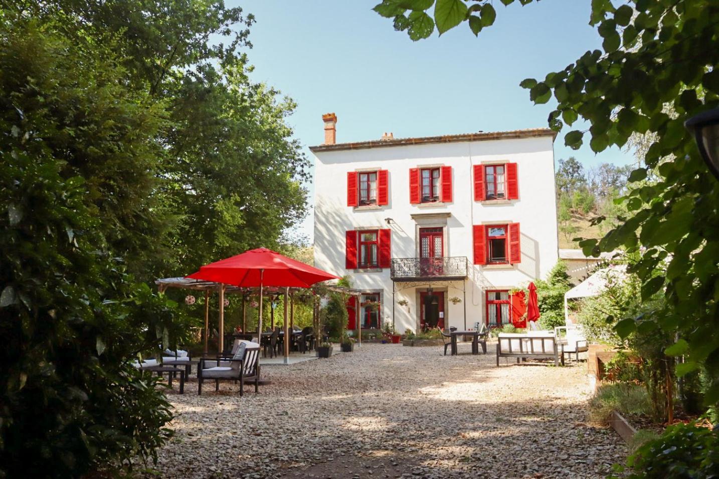 Domaine Des Lilas Saint-Germain-Lembron ภายนอก รูปภาพ
