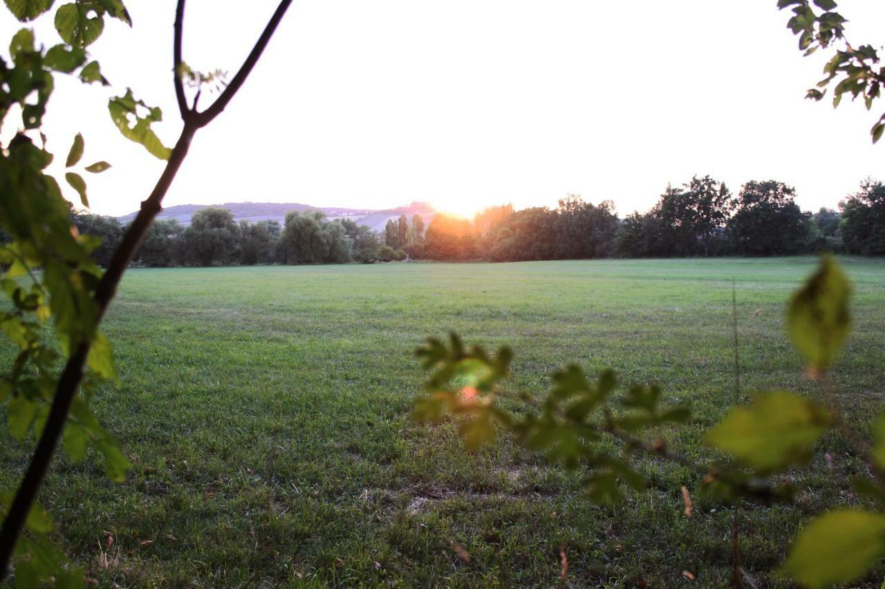 Domaine Des Lilas Saint-Germain-Lembron ภายนอก รูปภาพ