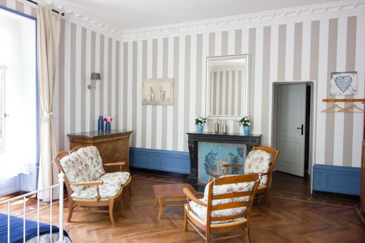 Domaine Des Lilas Saint-Germain-Lembron ภายนอก รูปภาพ